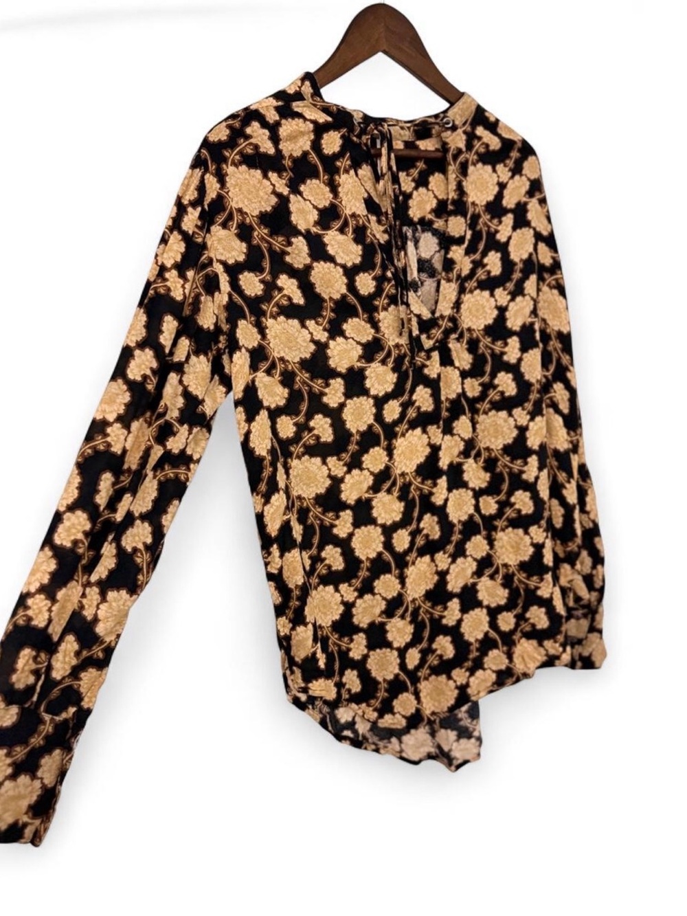 Free People Black Cream Floral Keyhole Tie Neck Tunic Blouse Size Small S
